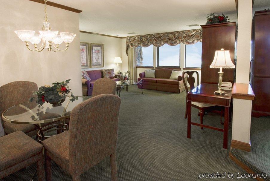 The Carlton Lodge Adrian Interior photo